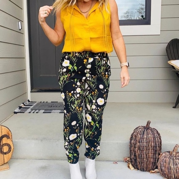 Cabi Chi Chi Trouser Pants, Medium, EUC - Picture 5 of 9